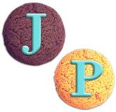 2monogramed-cookies.jpg